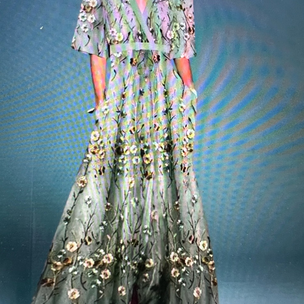 Elegant Floral Maxi Dress in Green